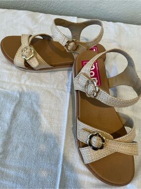 pop Beige Woven Girls' Sandals with Gold Buckles